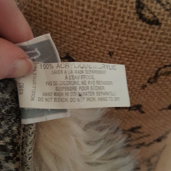 Faux fur vest medium - Picture 6 of 7